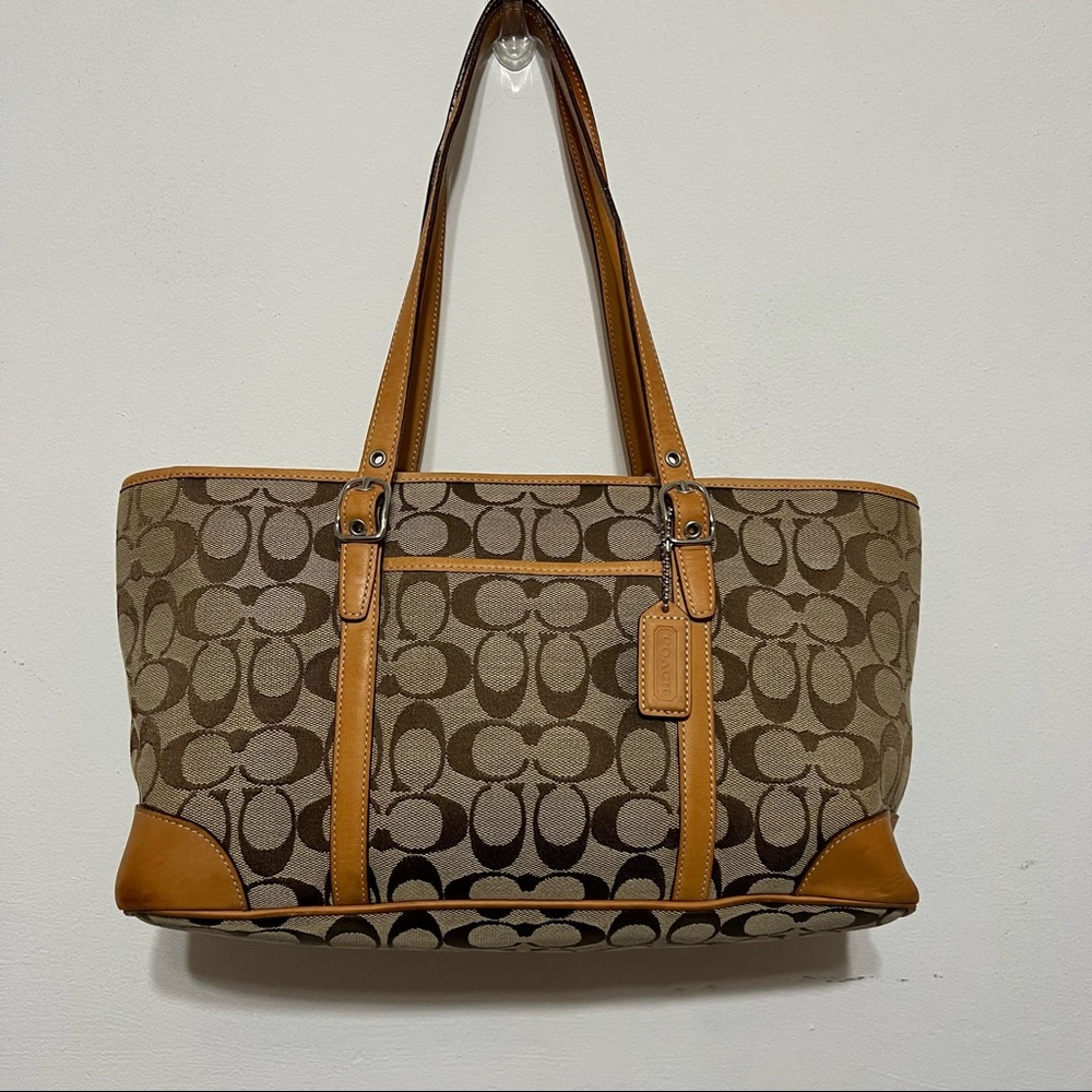 Coach• Vintage Purse Signature Shopper L2j-6335